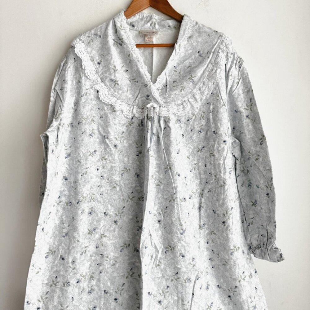 Carroll Reed Blue Floral Print  100% Cotton Flannel Full Lenght Nightgown. 1X
